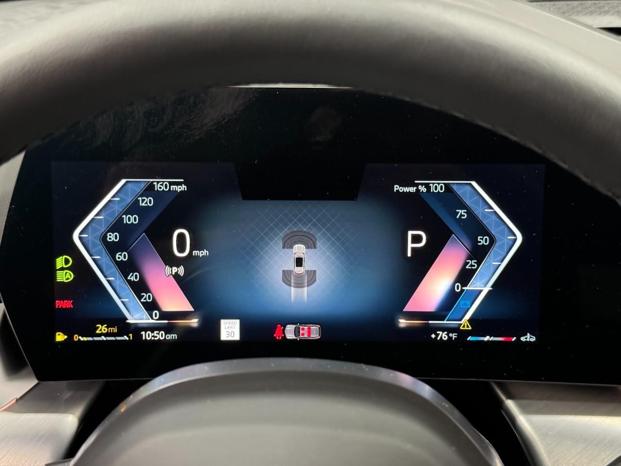 BMW X1 Vehicle Full-screen Gallery Image 29