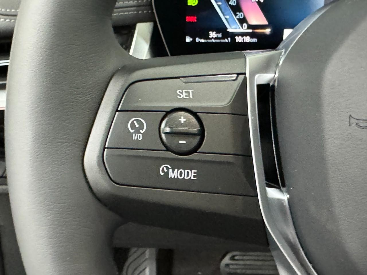 BMW X1 Vehicle Full-screen Gallery Image 29