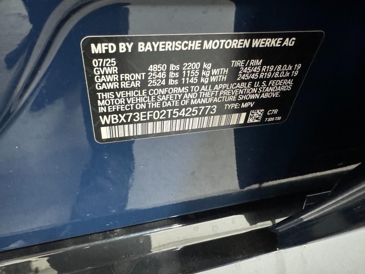 BMW X1 Vehicle Full-screen Gallery Image 33