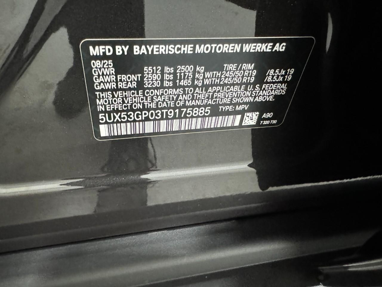 BMW X3 Vehicle Full-screen Gallery Image 31