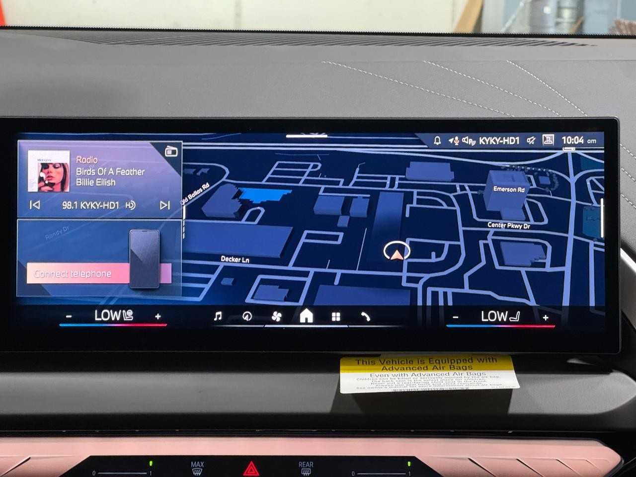 BMW X3 Vehicle Full-screen Gallery Image 13