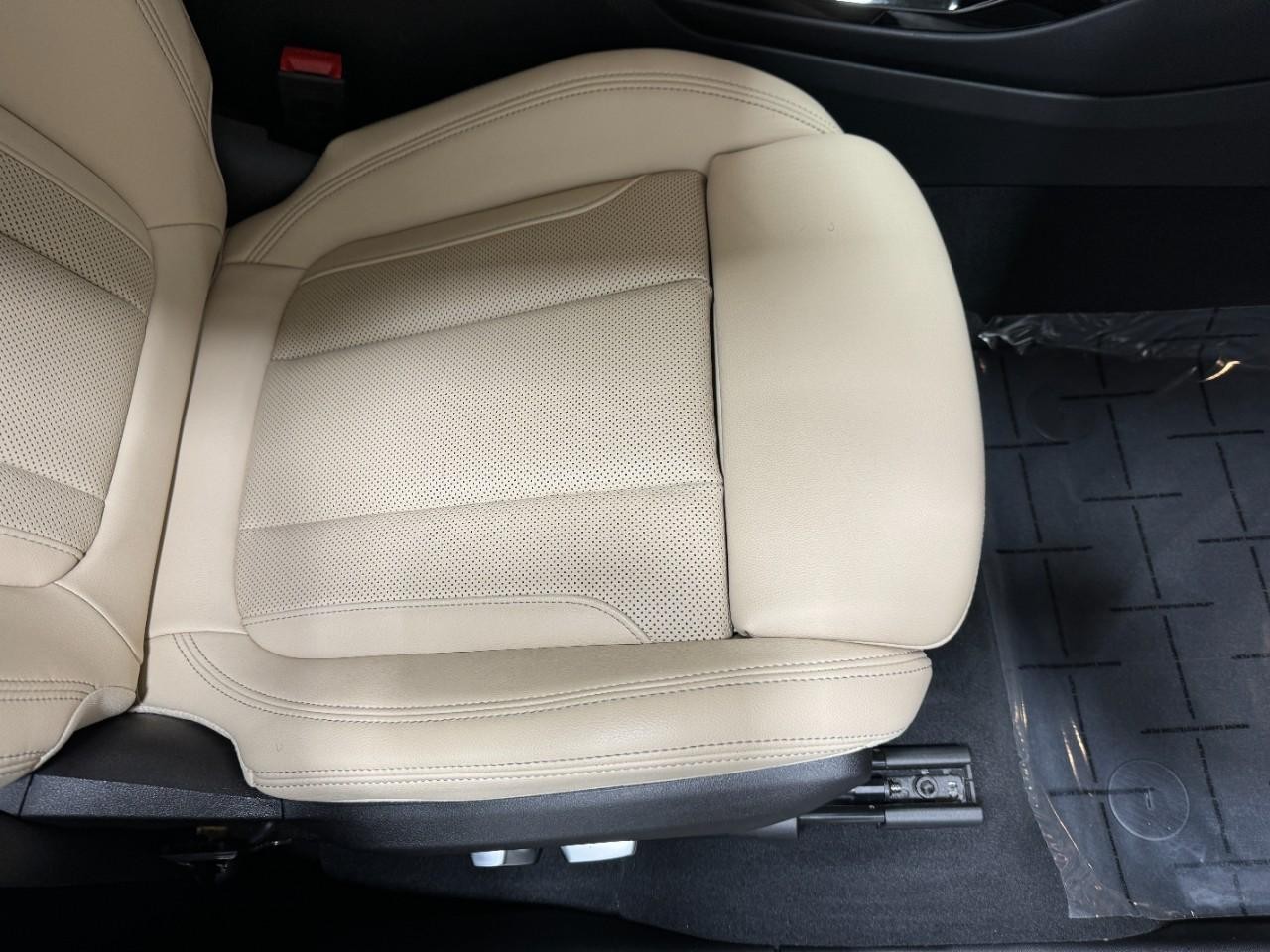 BMW X3 Vehicle Full-screen Gallery Image 19