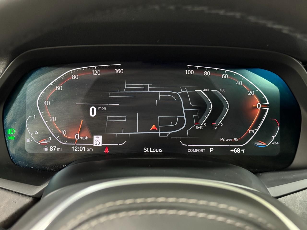 BMW X5 Vehicle Full-screen Gallery Image 33