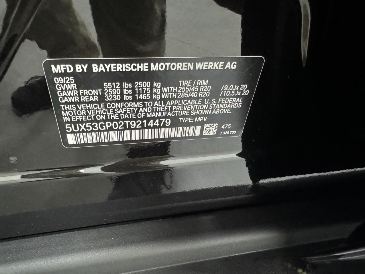 BMW X3 Vehicle Full-screen Gallery Image 32