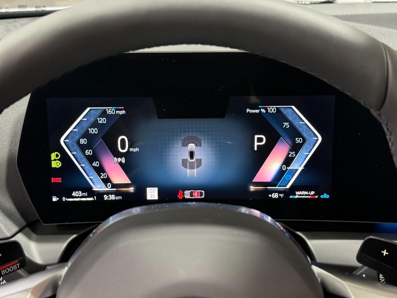 BMW 2 Series Vehicle Full-screen Gallery Image 32