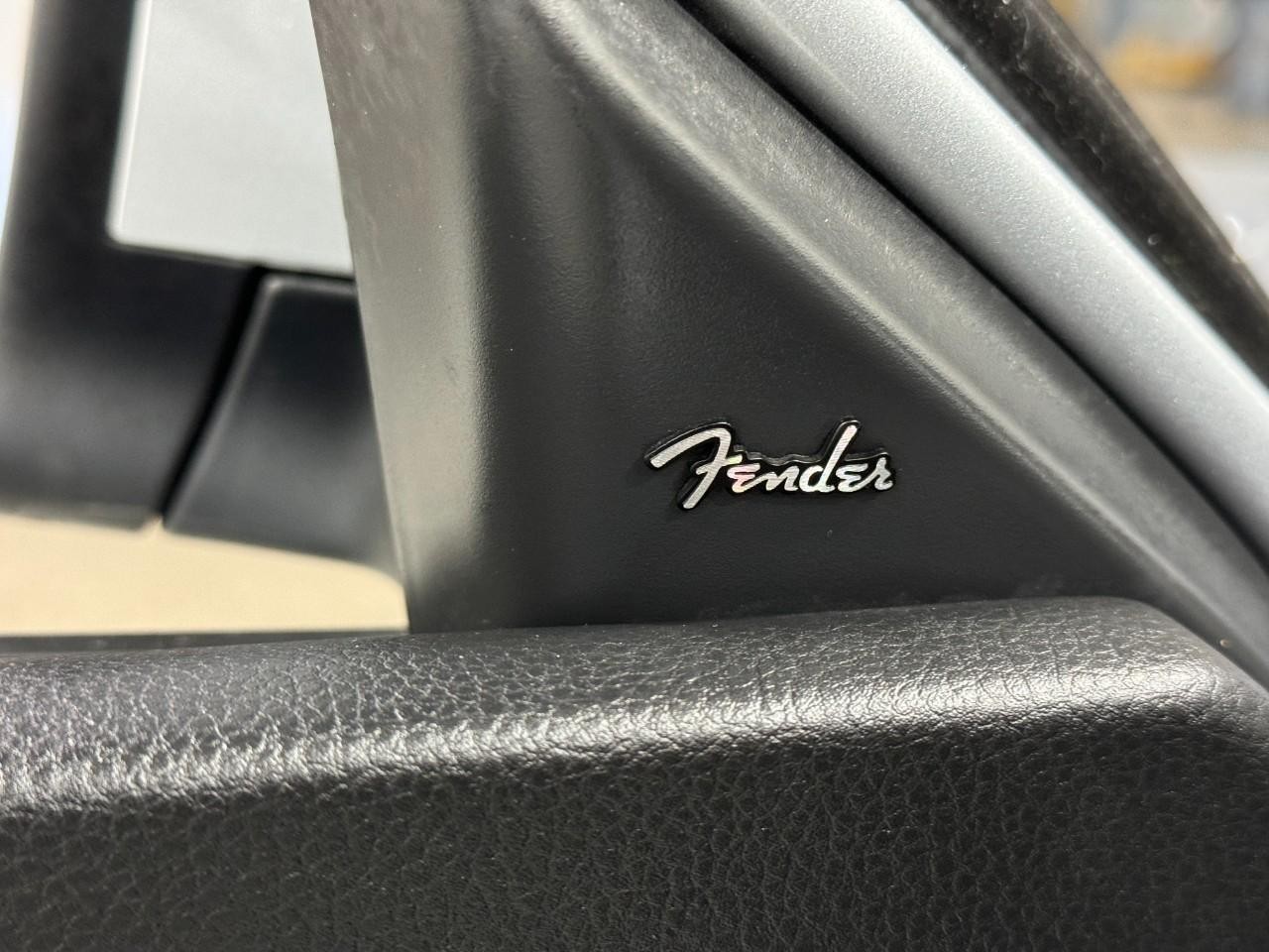 Volkswagen Passat Vehicle Full-screen Gallery Image 24