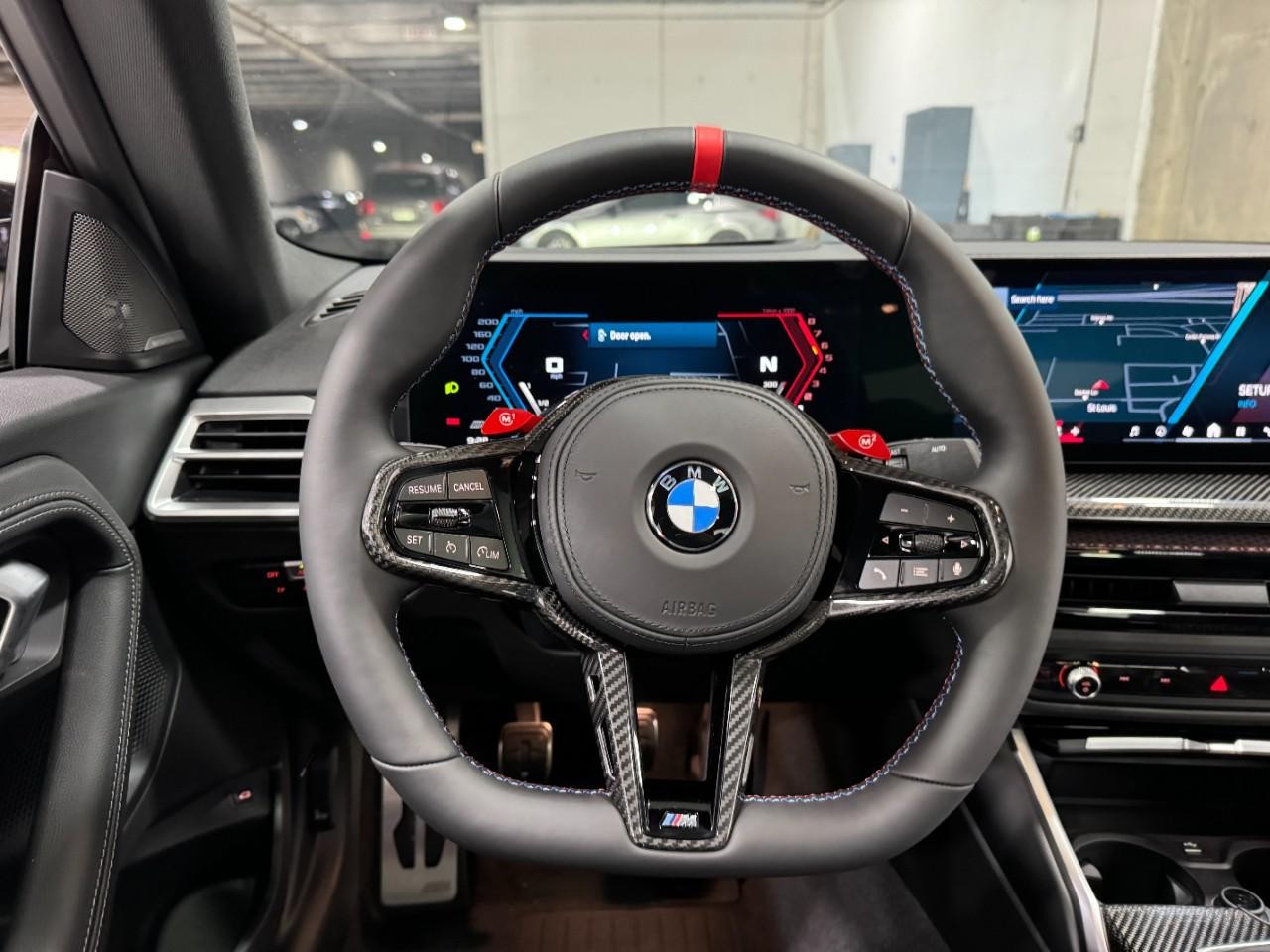 BMW M2 Vehicle Full-screen Gallery Image 13