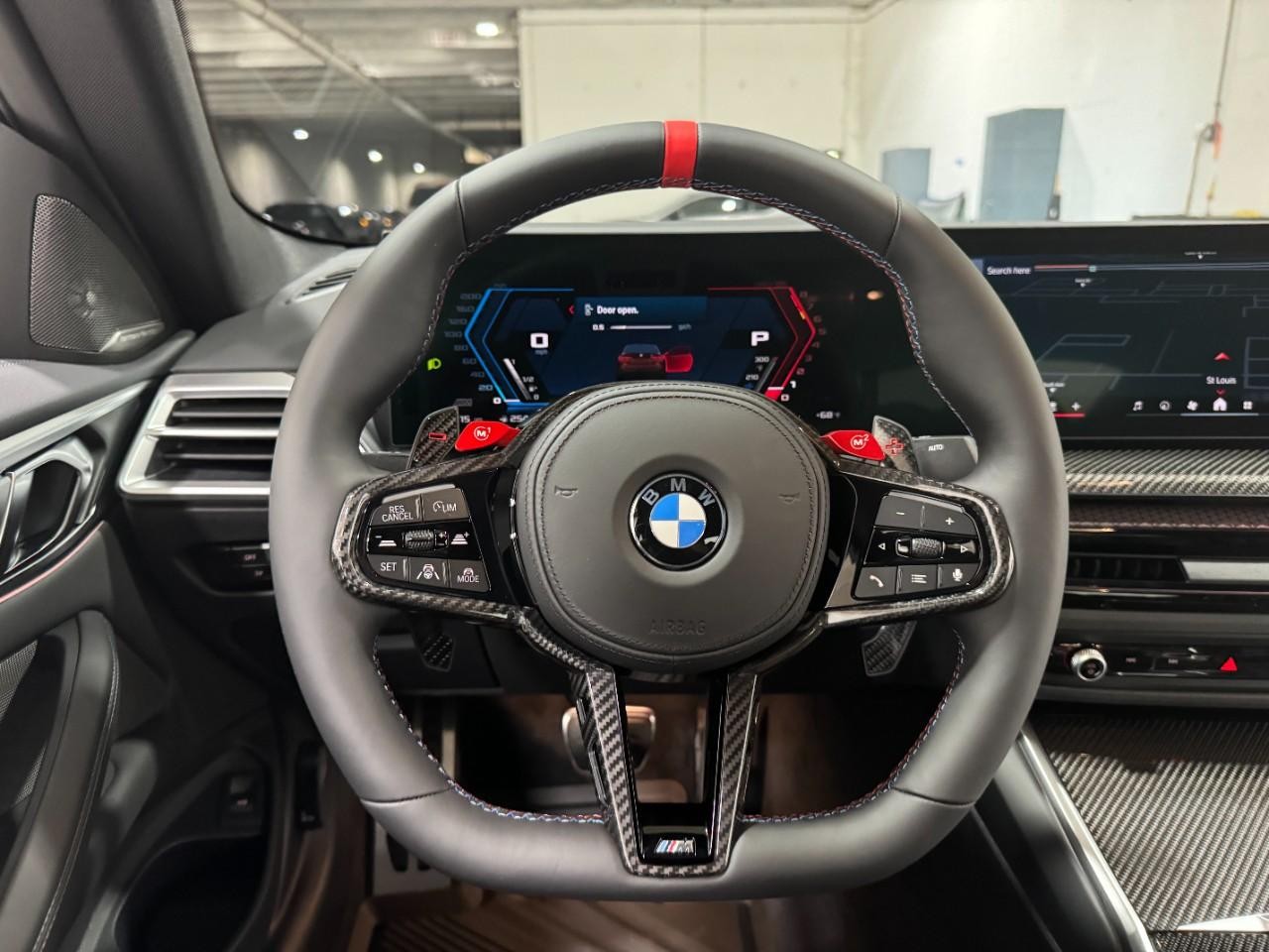 BMW M4 Vehicle Full-screen Gallery Image 12