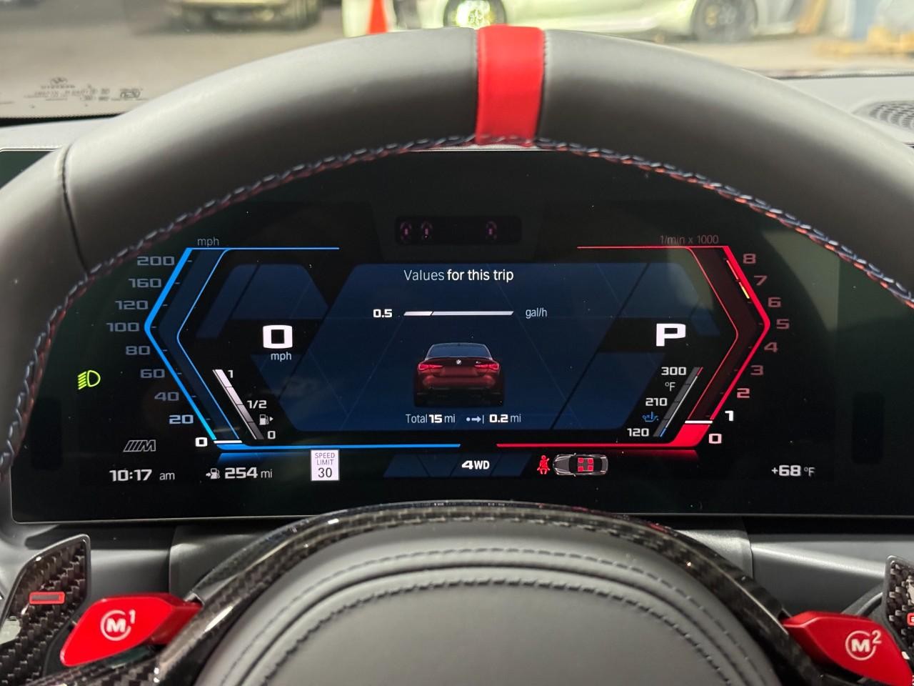 BMW M4 Vehicle Full-screen Gallery Image 32