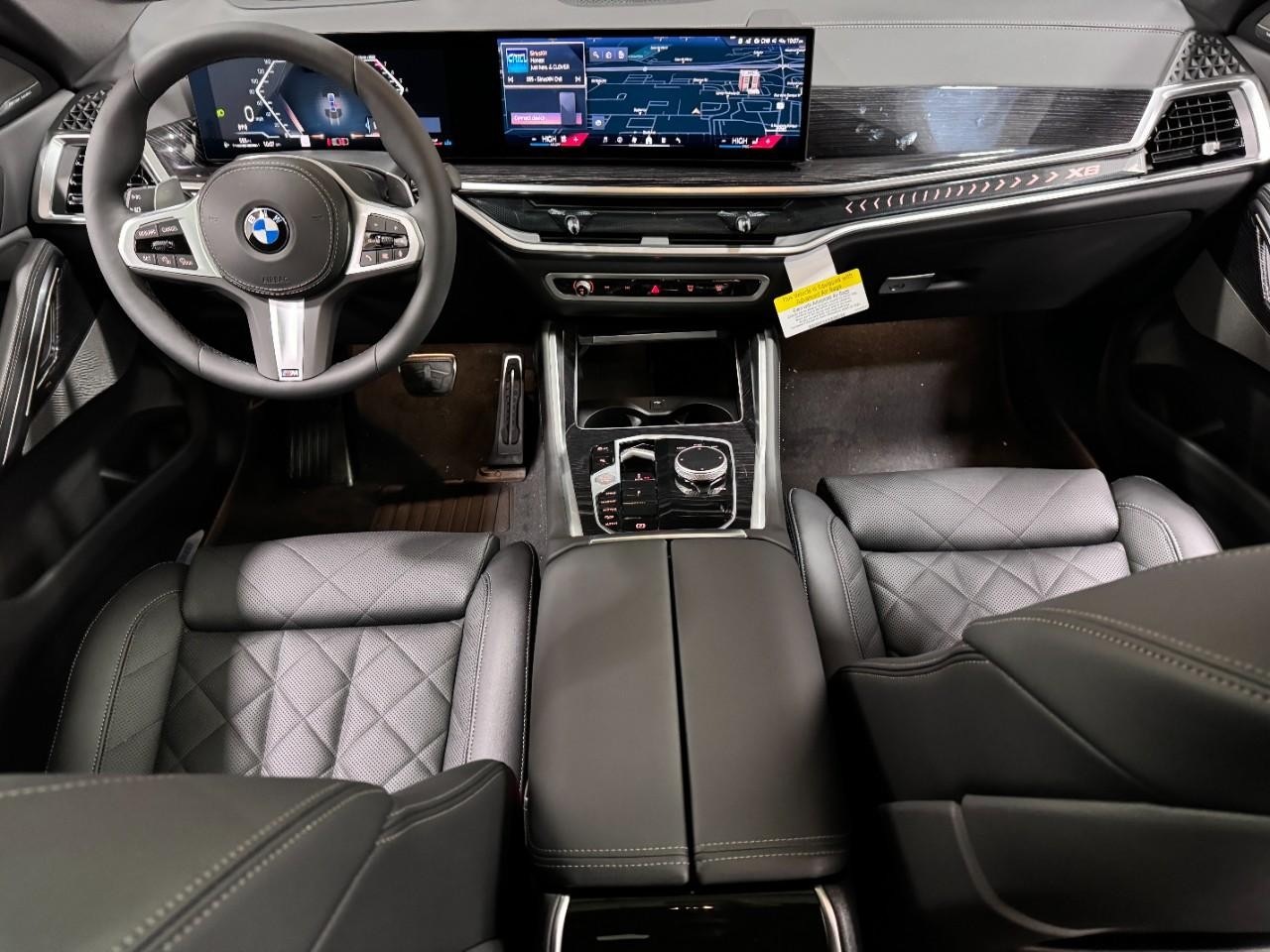 BMW X6 Vehicle Full-screen Gallery Image 13
