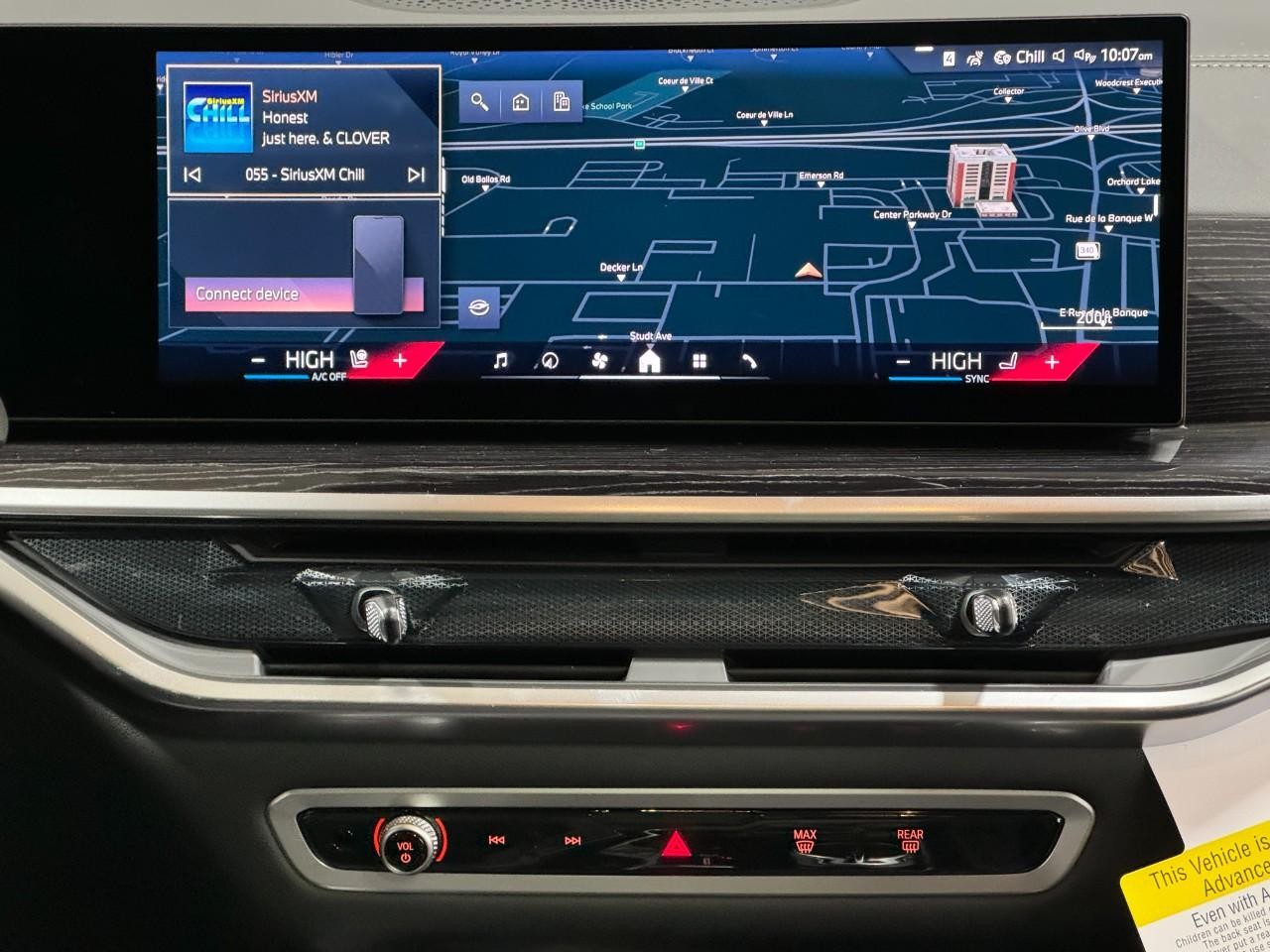 BMW X6 Vehicle Full-screen Gallery Image 15