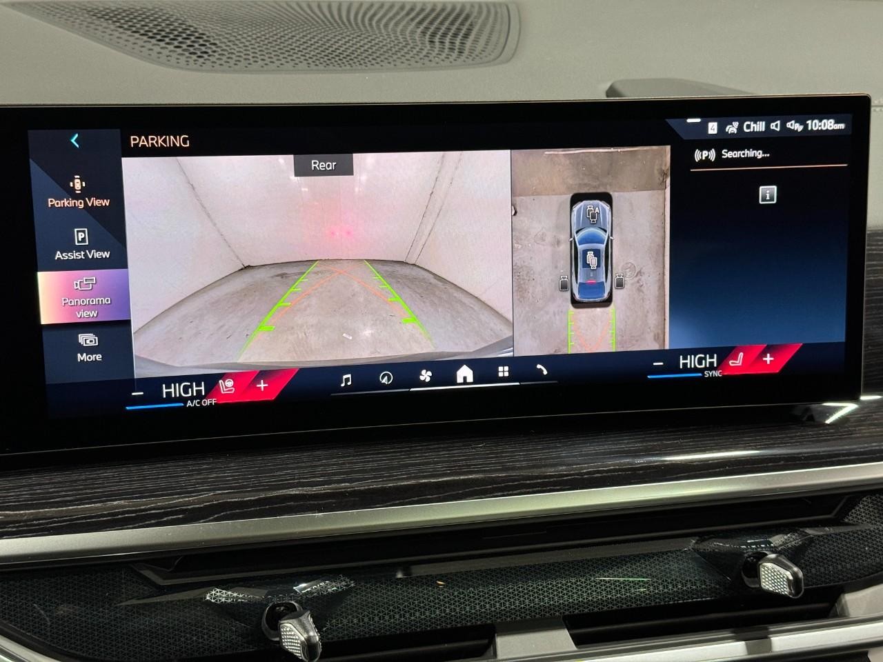 BMW X6 Vehicle Full-screen Gallery Image 34