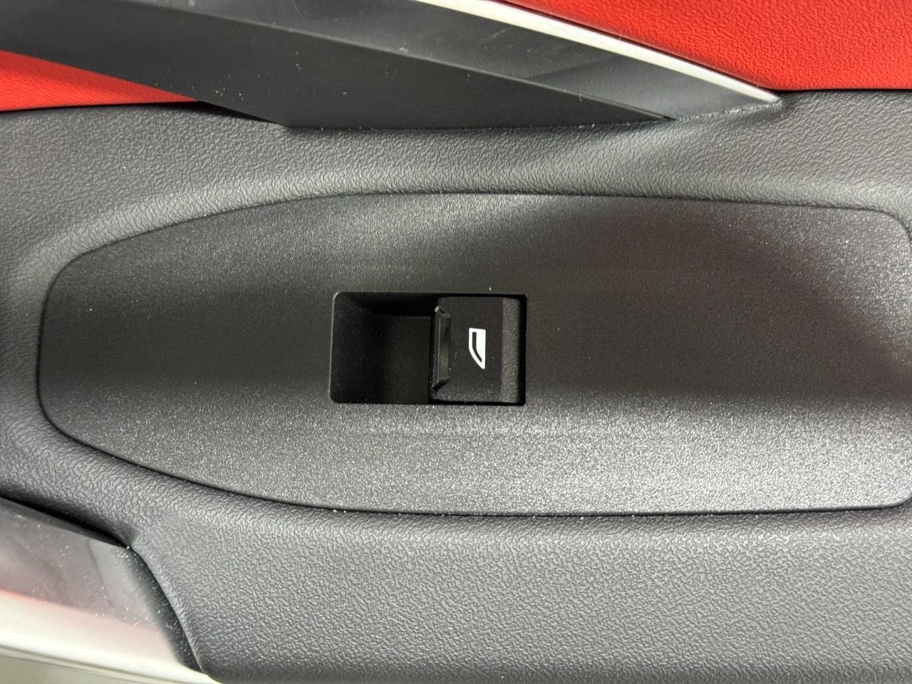 BMW X1 Vehicle Full-screen Gallery Image 20