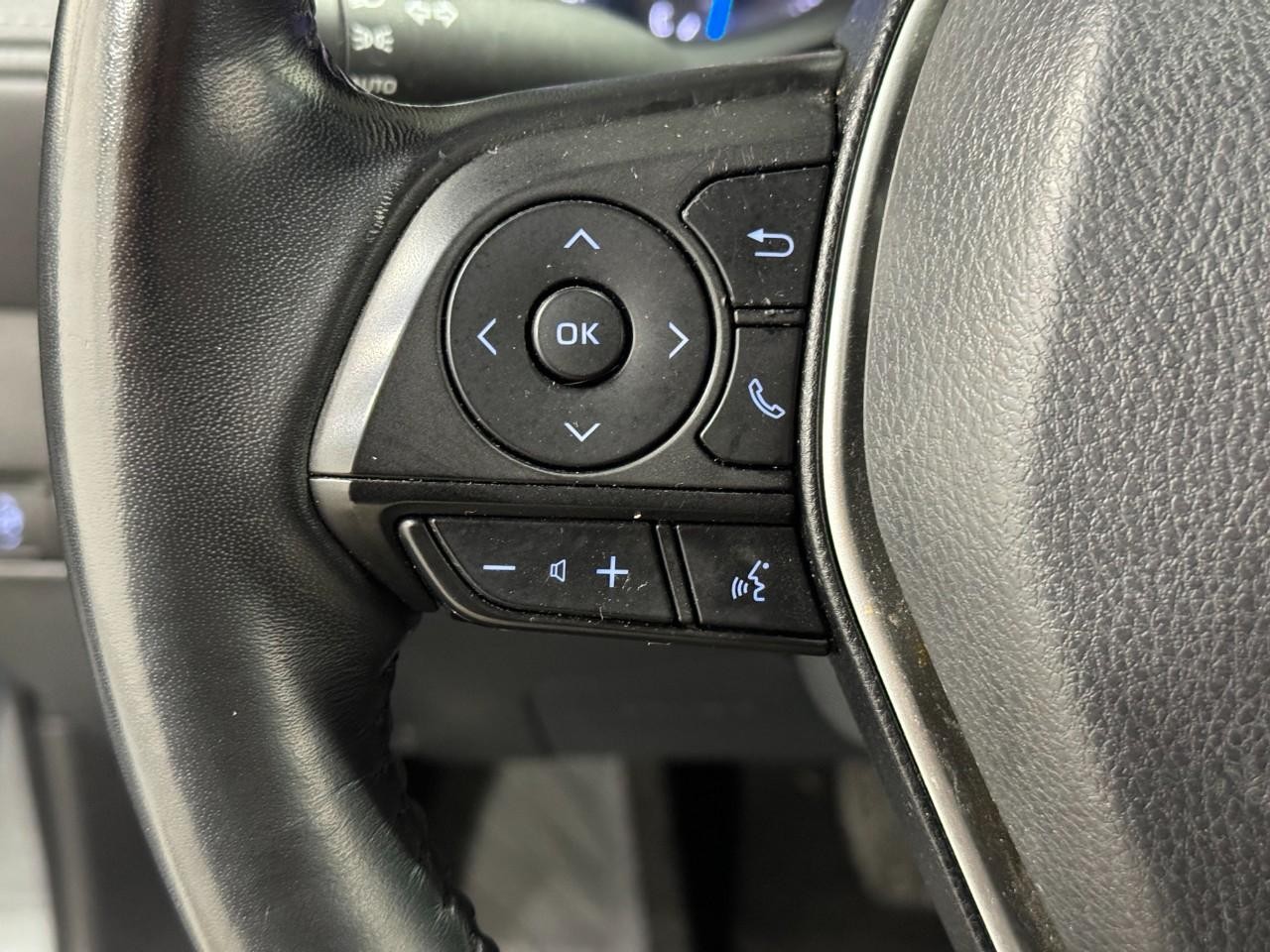 Toyota Venza Vehicle Full-screen Gallery Image 25