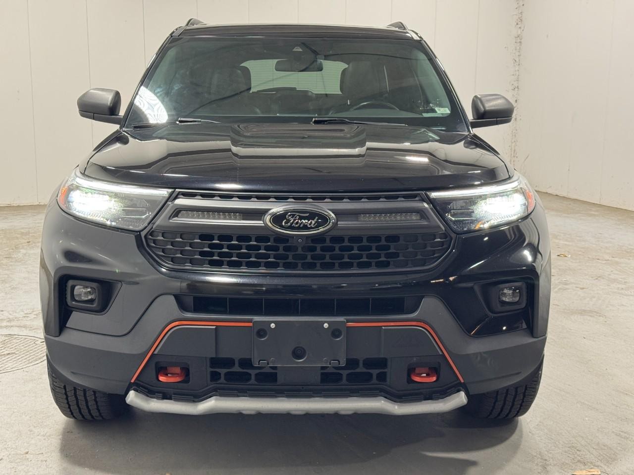 Ford Explorer Vehicle Full-screen Gallery Image 8