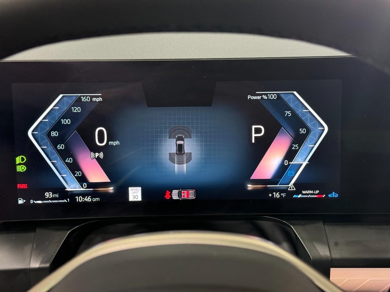 BMW X3 Vehicle Full-screen Gallery Image 29