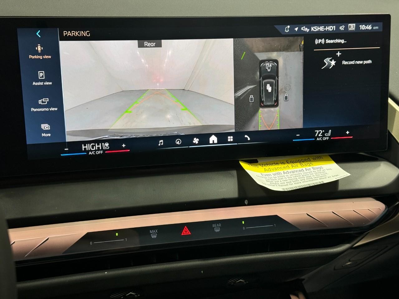 BMW X3 Vehicle Full-screen Gallery Image 30