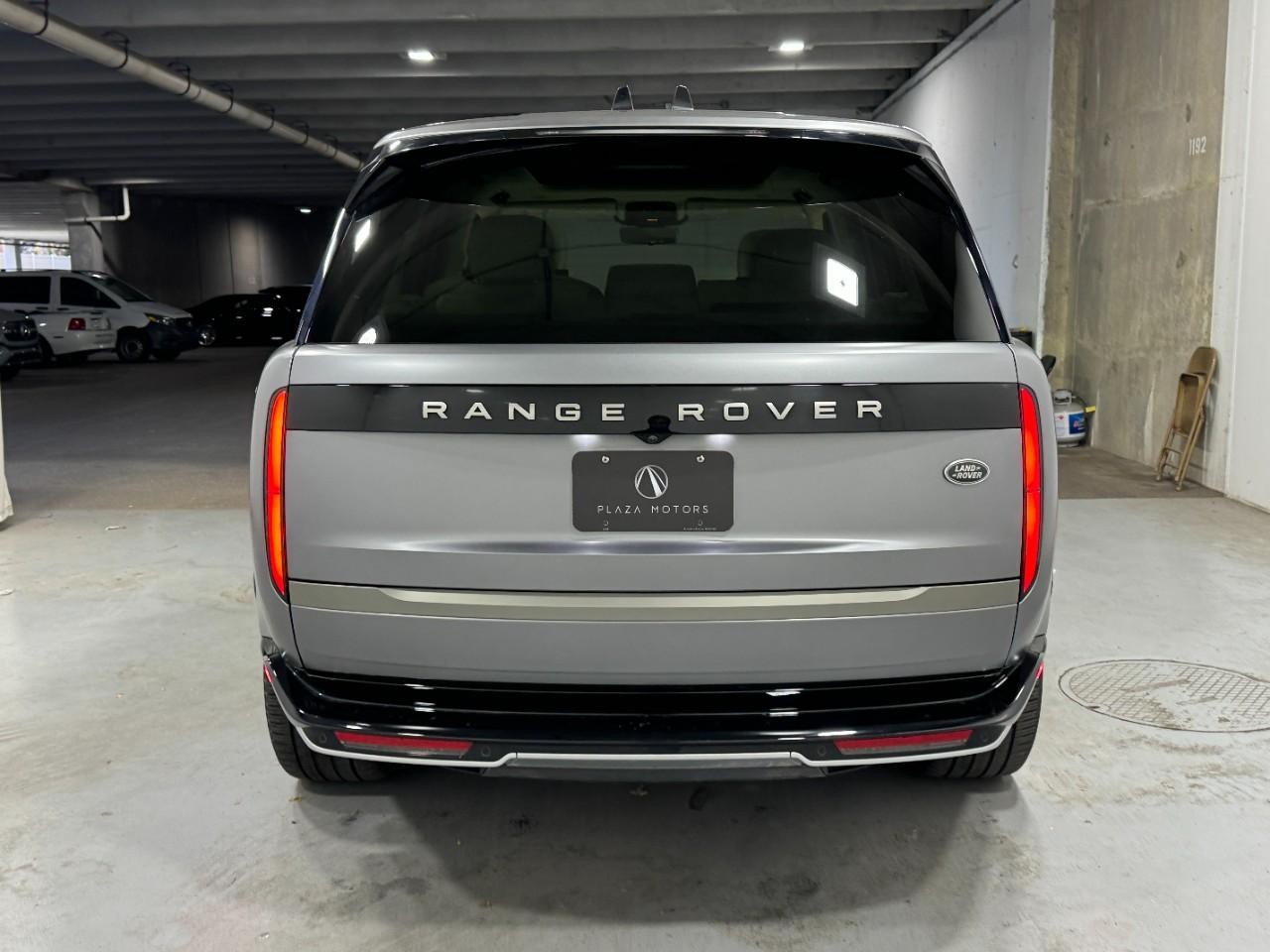 Land Rover Range Rover Vehicle Full-screen Gallery Image 9