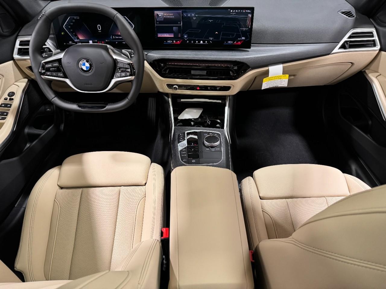 BMW 3 Series Vehicle Full-screen Gallery Image 13