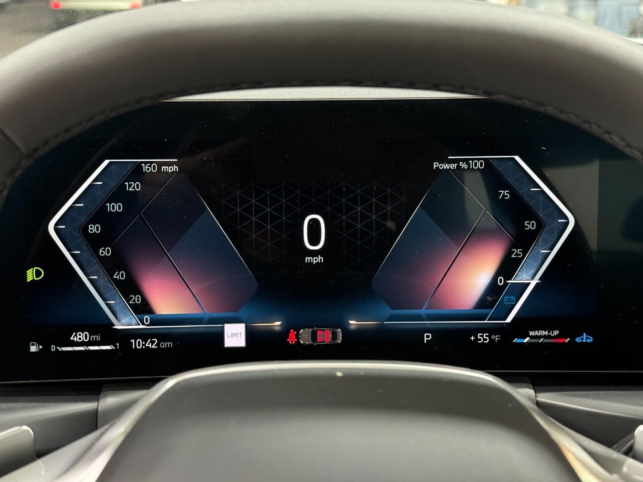 BMW 3 Series Vehicle Full-screen Gallery Image 33