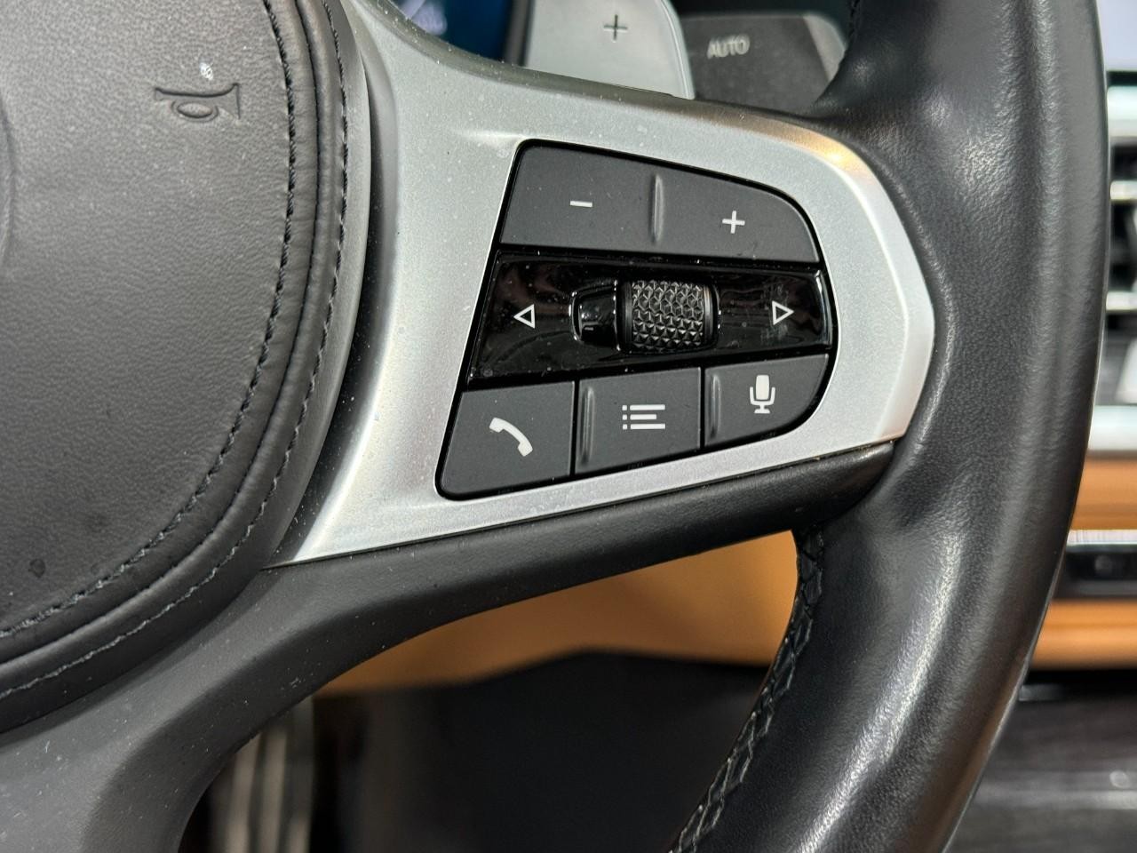 BMW 4 Series Vehicle Full-screen Gallery Image 33