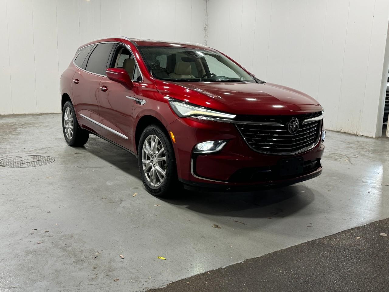 Buick Enclave Vehicle Full-screen Gallery Image 6