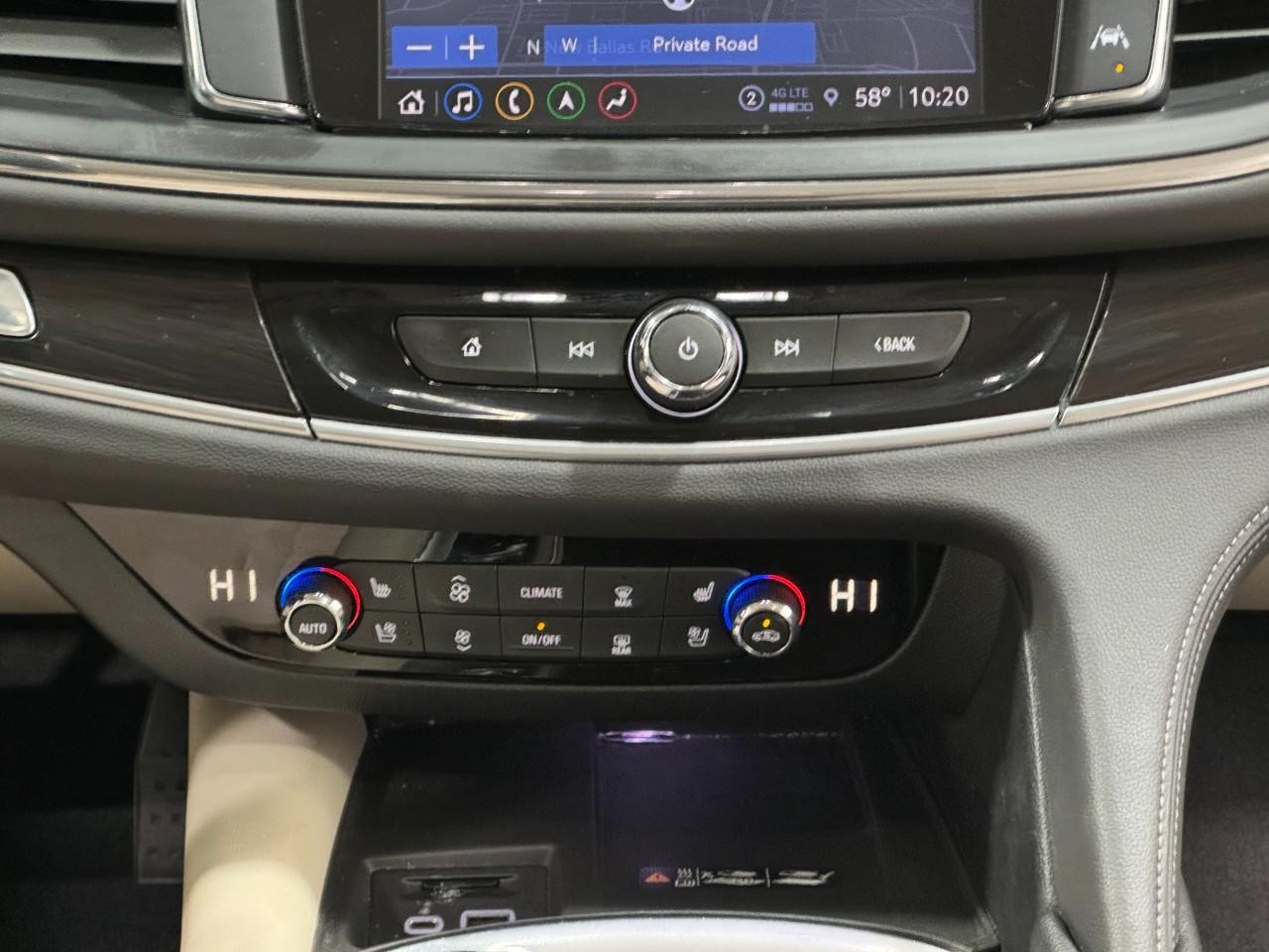 Buick Enclave Vehicle Full-screen Gallery Image 18