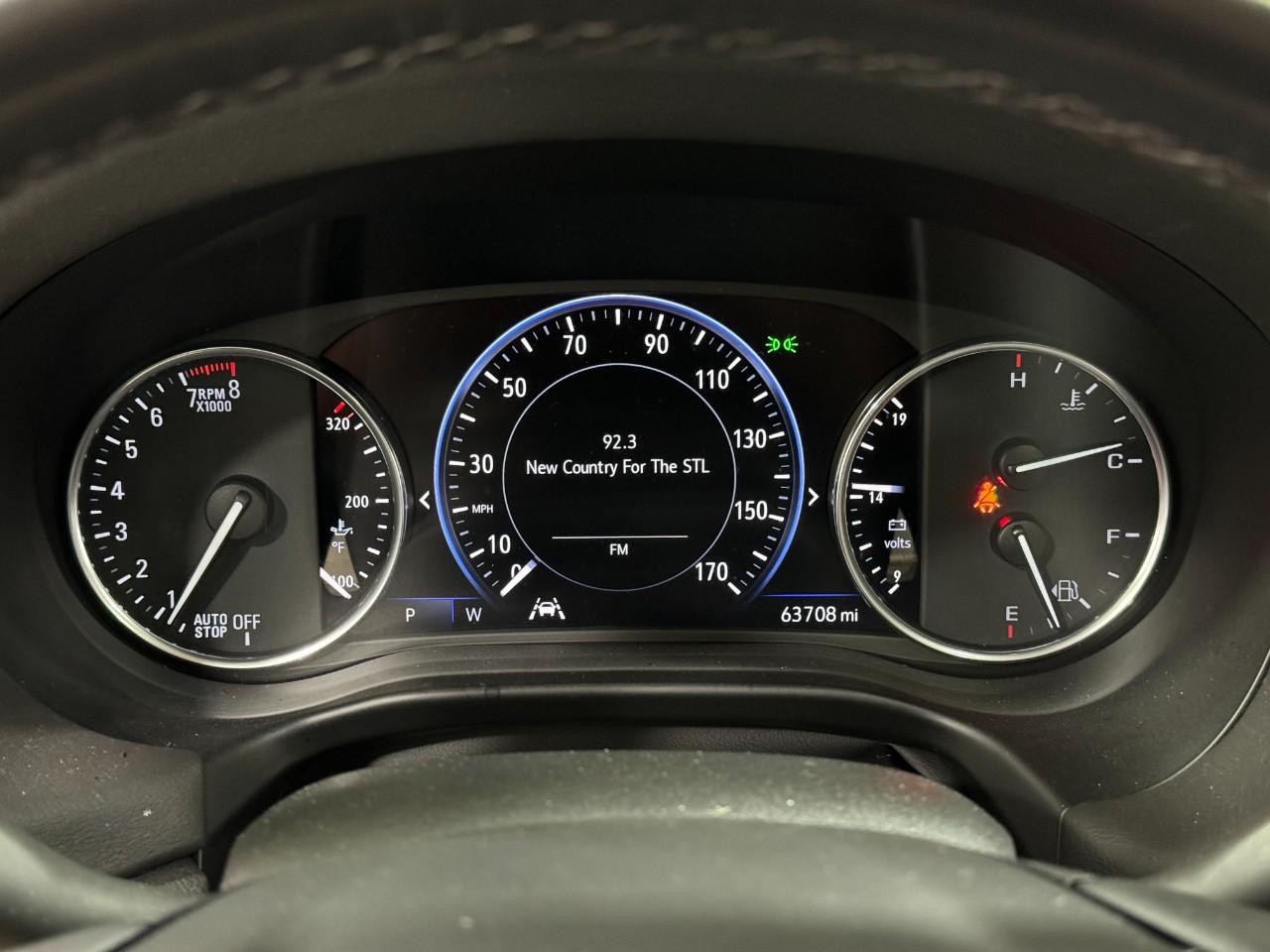 Buick Enclave Vehicle Full-screen Gallery Image 36