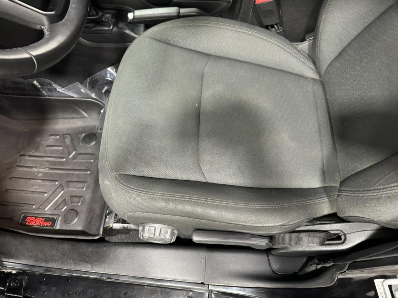 Jeep Wrangler Unlimited Vehicle Full-screen Gallery Image 24