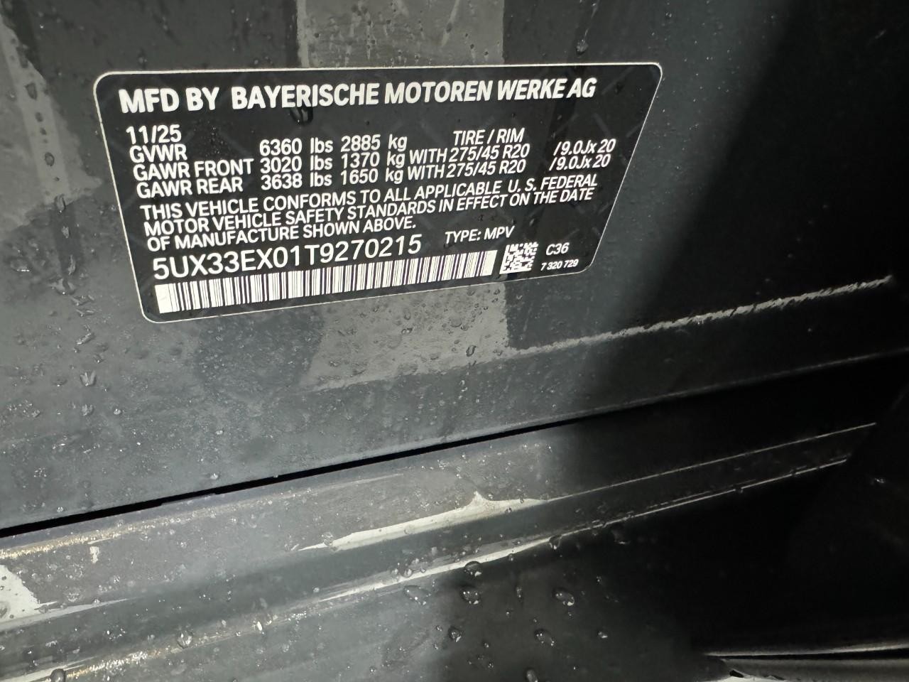 BMW X6 Vehicle Full-screen Gallery Image 35