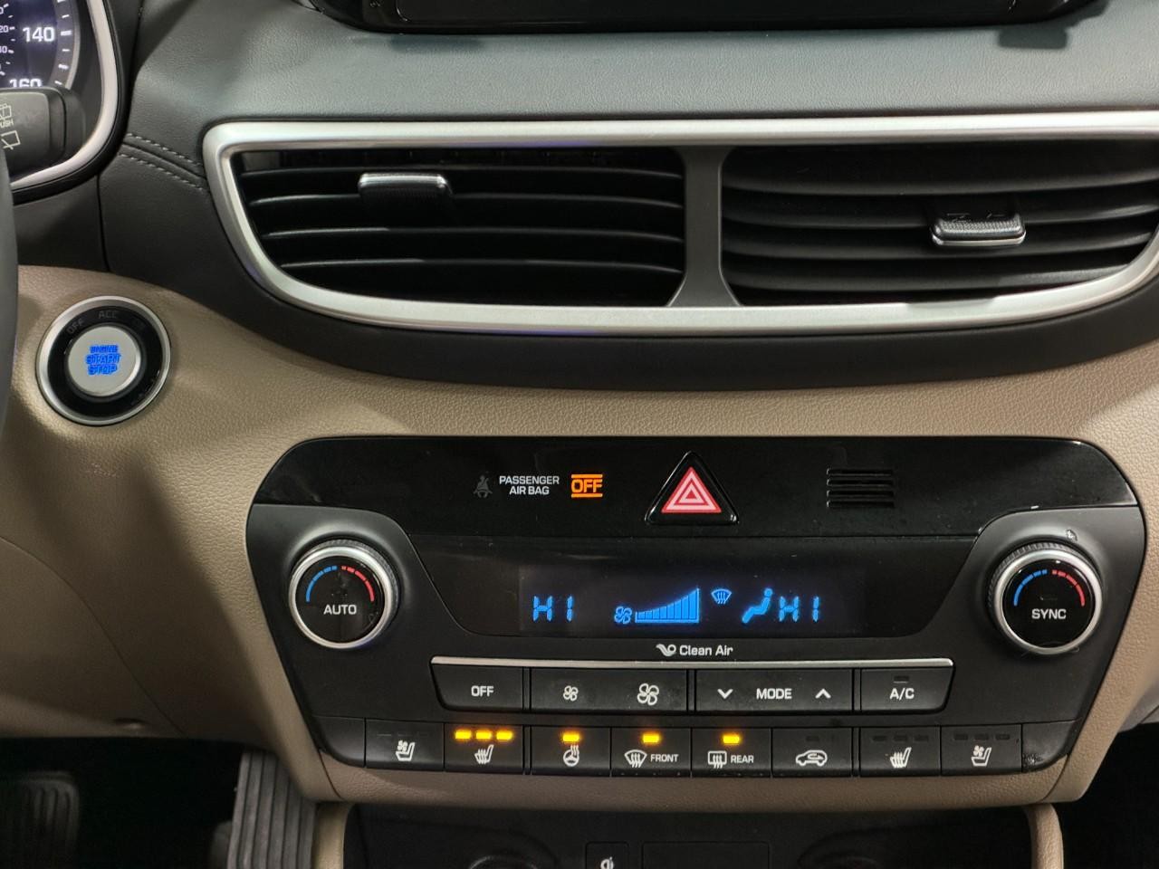 Hyundai Tucson Vehicle Full-screen Gallery Image 15