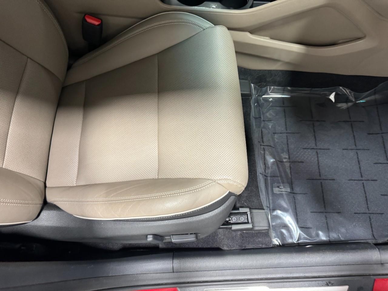 Hyundai Tucson Vehicle Full-screen Gallery Image 19