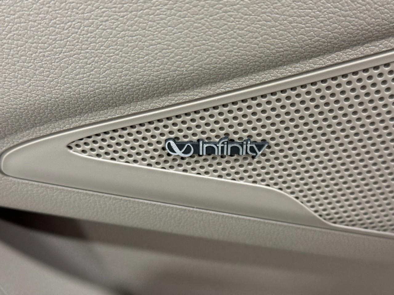 Hyundai Tucson Vehicle Full-screen Gallery Image 23