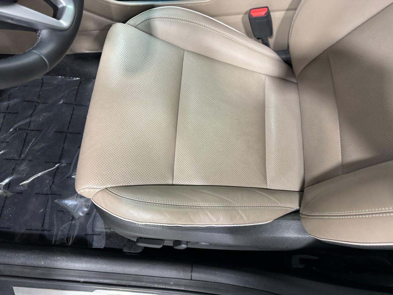 Hyundai Tucson Vehicle Full-screen Gallery Image 25