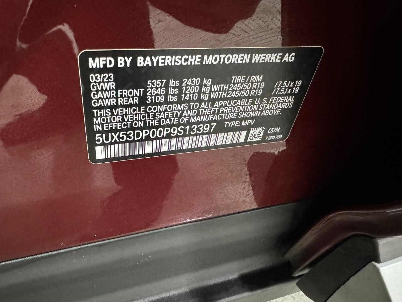 BMW X3 Vehicle Full-screen Gallery Image 34