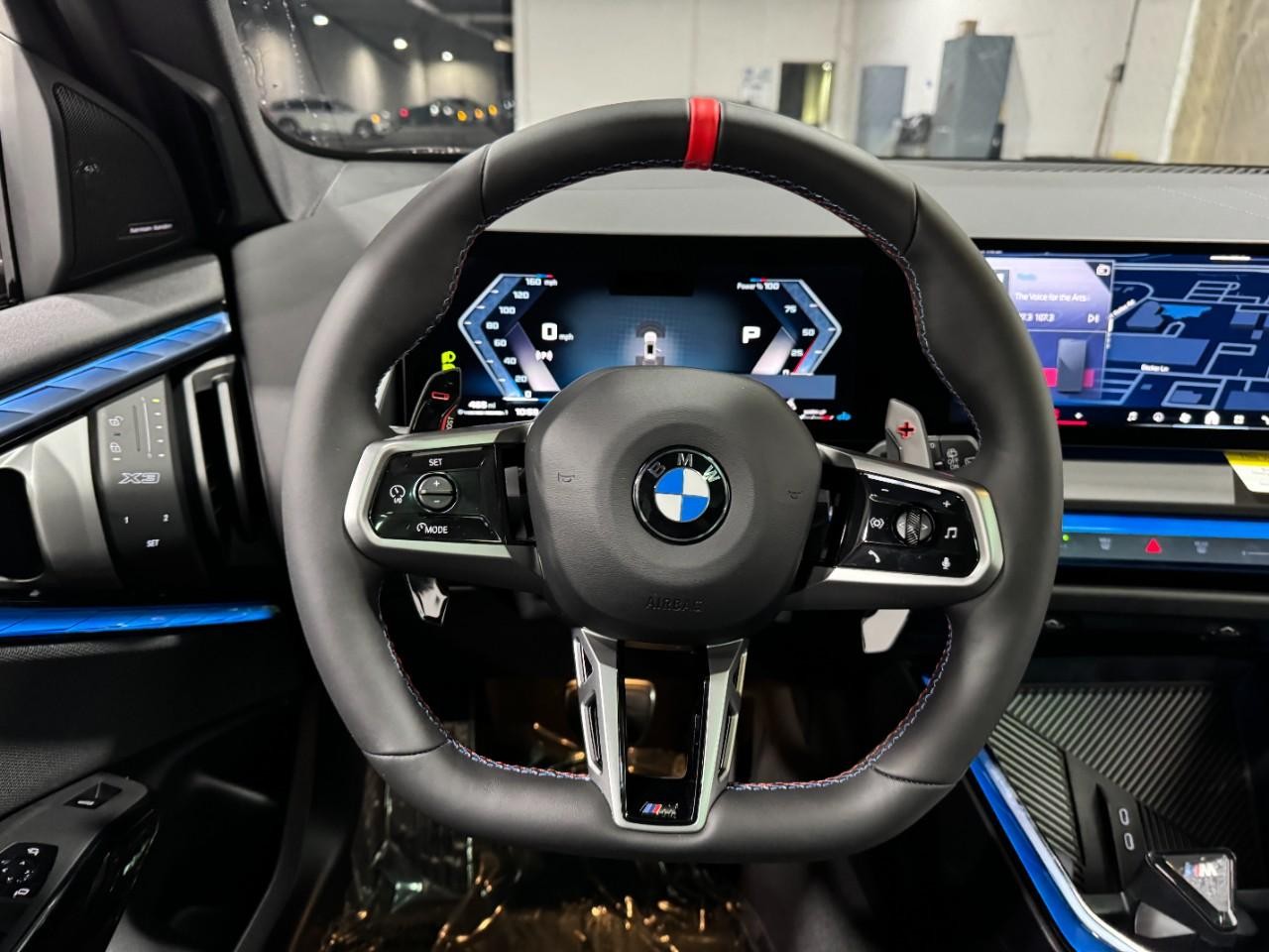 BMW X3 Vehicle Full-screen Gallery Image 14