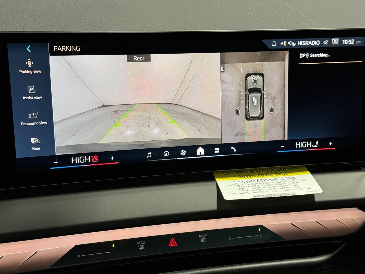 BMW X3 Vehicle Full-screen Gallery Image 31