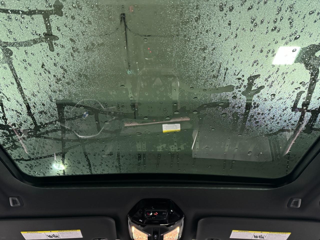 BMW X3 Vehicle Full-screen Gallery Image 11