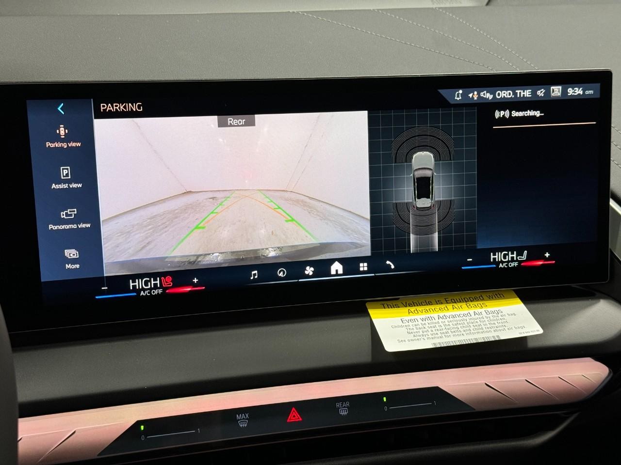 BMW X3 Vehicle Full-screen Gallery Image 30