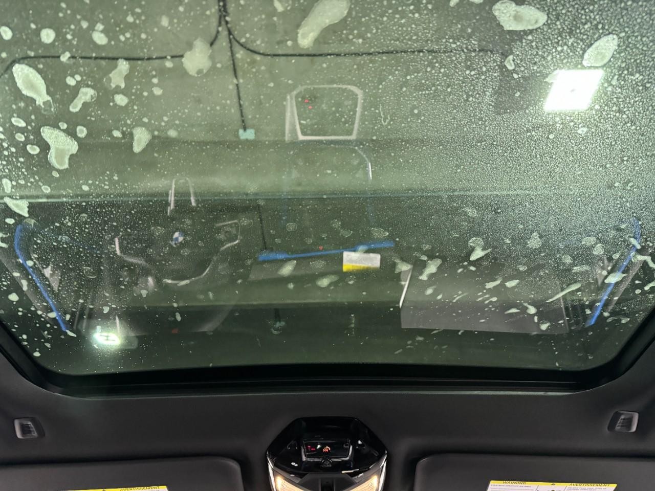 BMW X3 Vehicle Full-screen Gallery Image 12