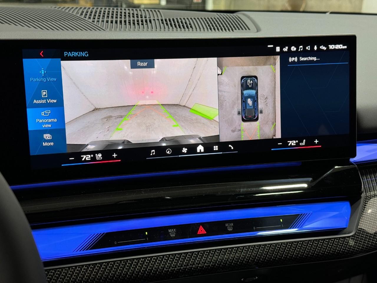 BMW M5 Vehicle Full-screen Gallery Image 33