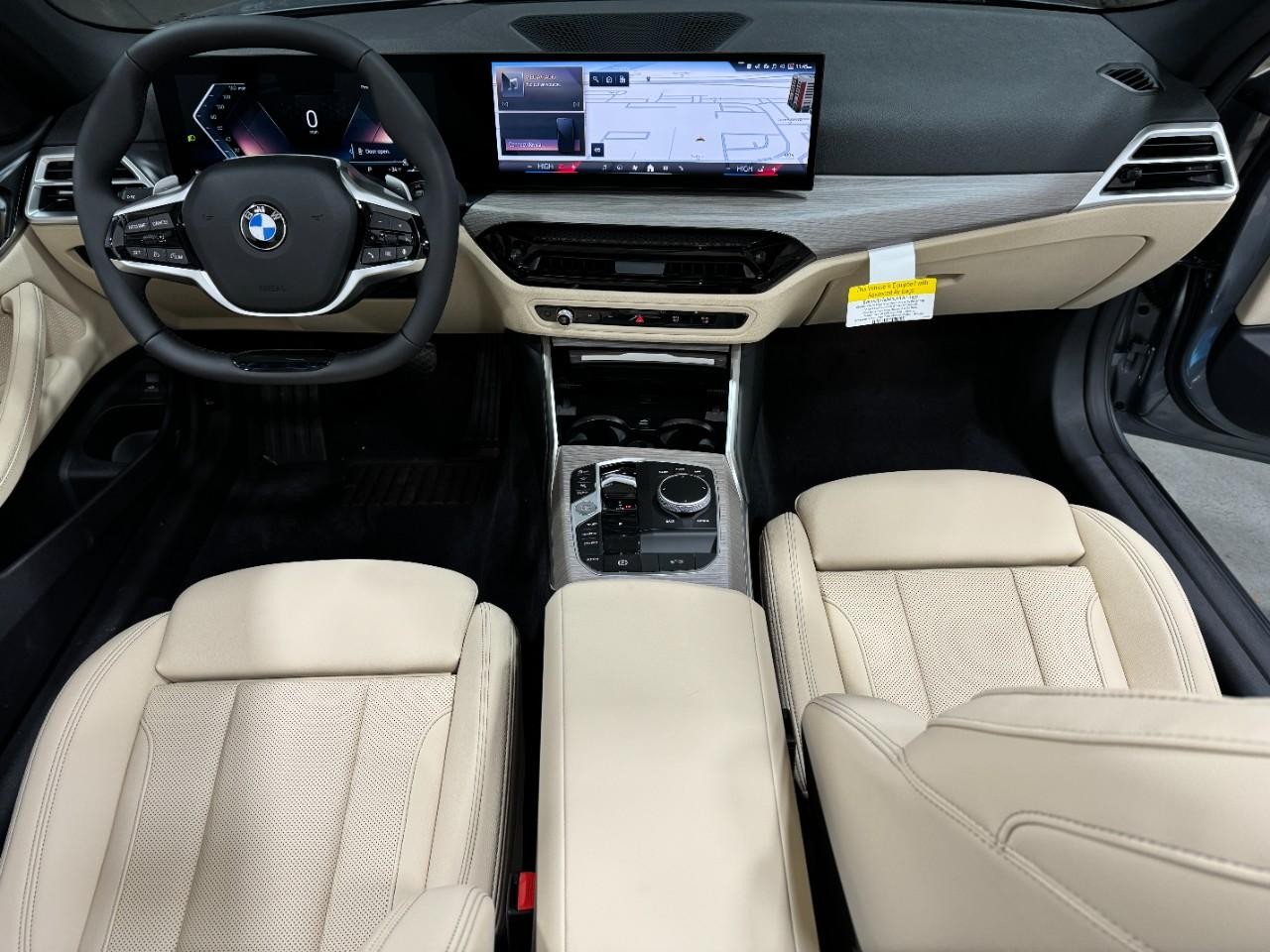 BMW 4 Series Vehicle Full-screen Gallery Image 11