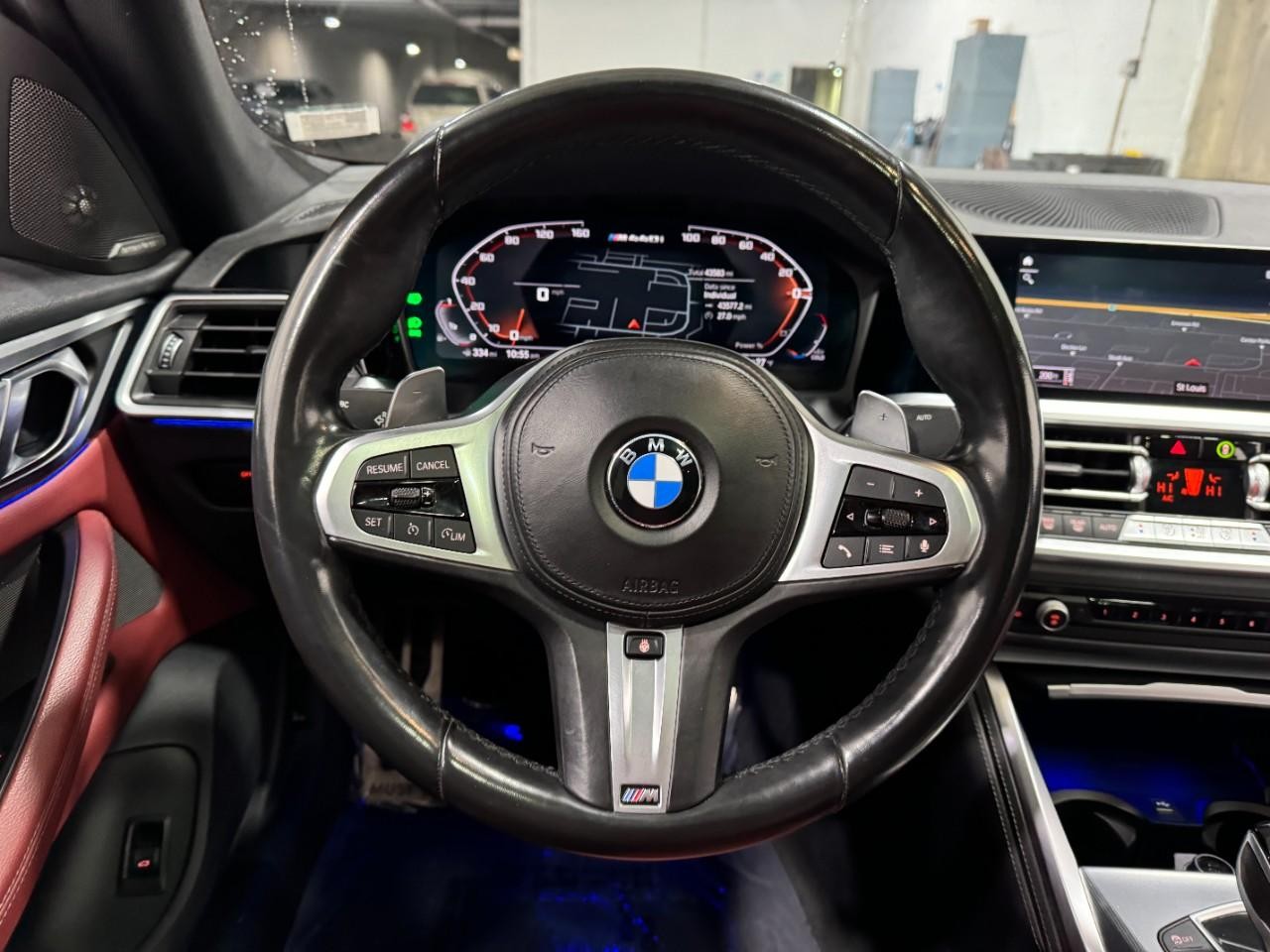 BMW 4 Series Vehicle Full-screen Gallery Image 14