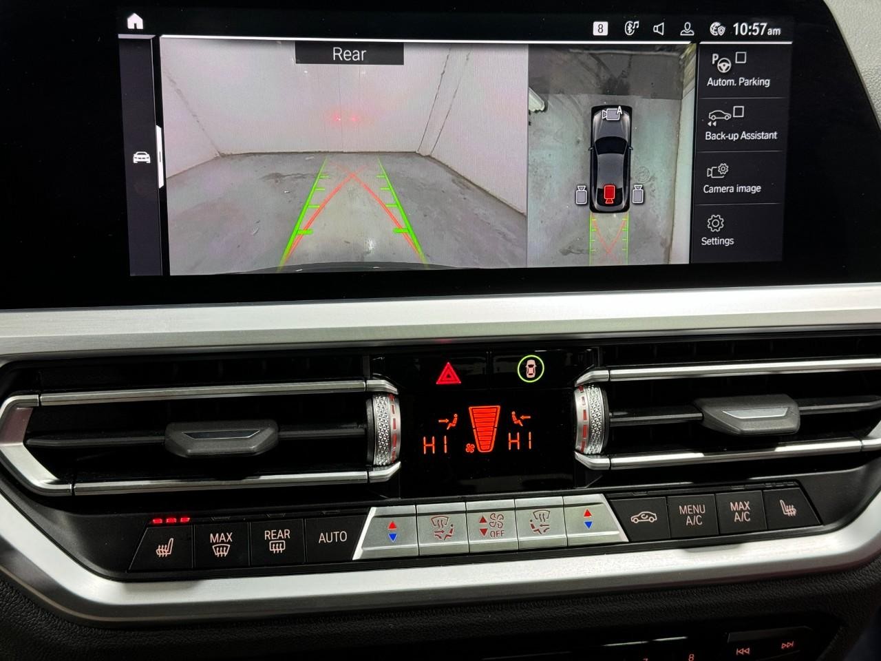 BMW 4 Series Vehicle Full-screen Gallery Image 37