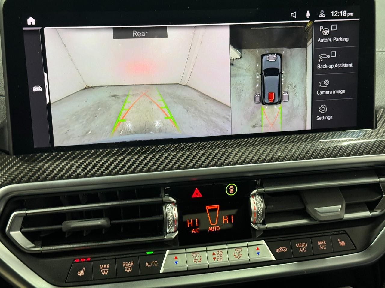 BMW X3 Vehicle Full-screen Gallery Image 35