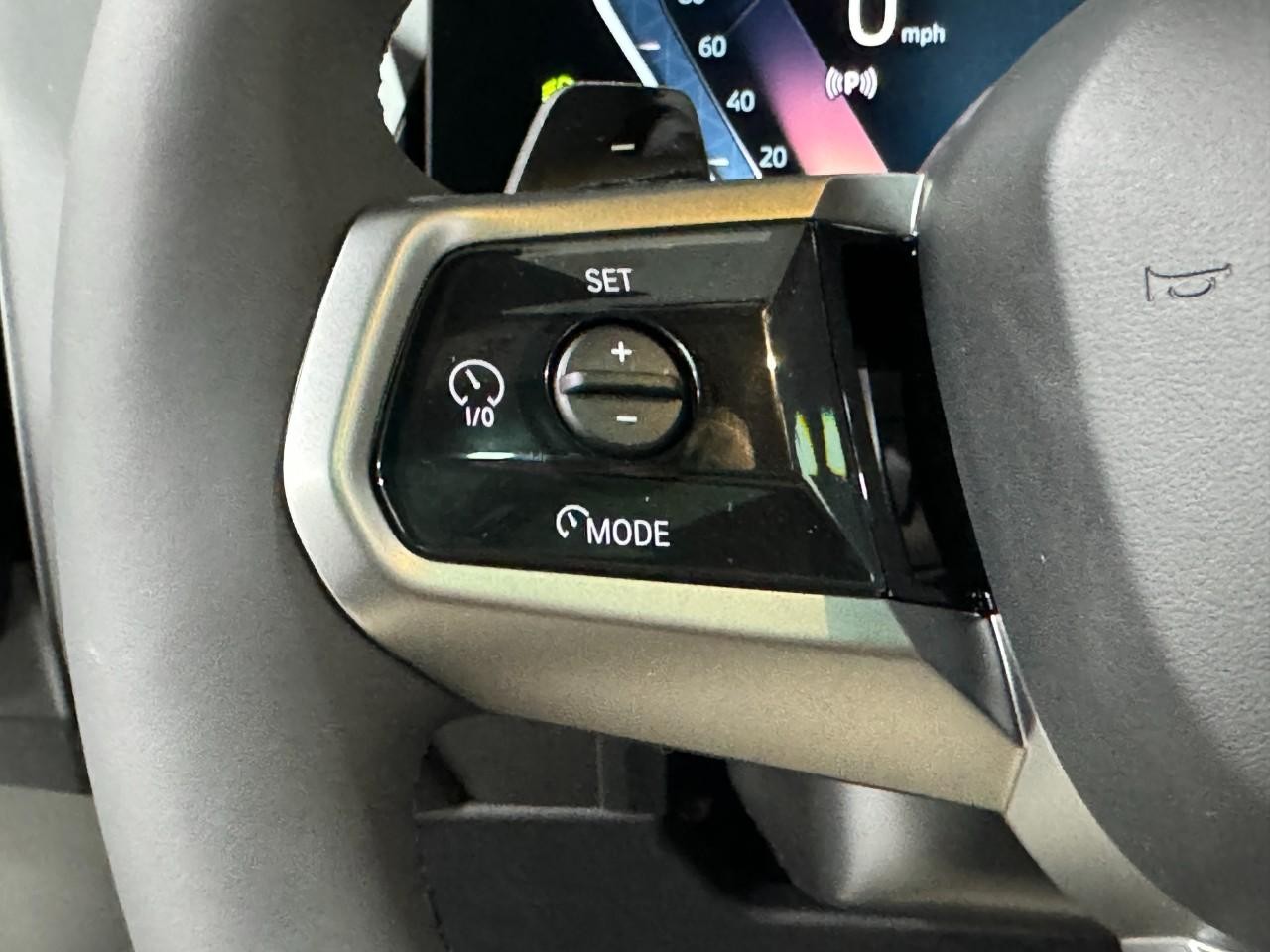 BMW X3 Vehicle Full-screen Gallery Image 27