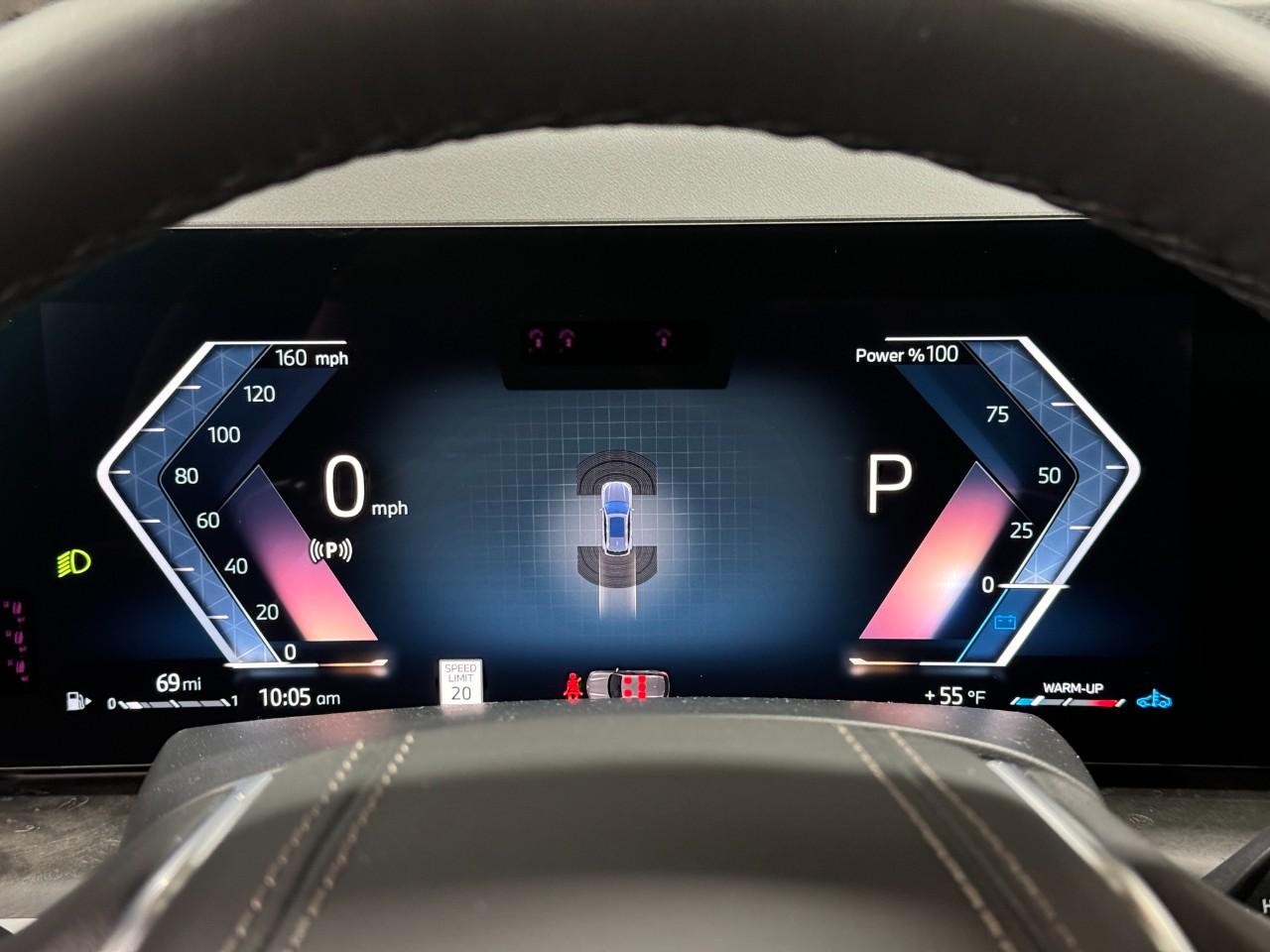 BMW X5 Vehicle Full-screen Gallery Image 33