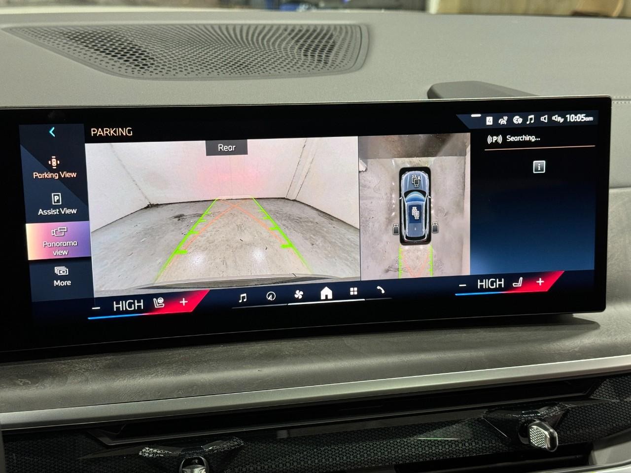 BMW X5 Vehicle Full-screen Gallery Image 34