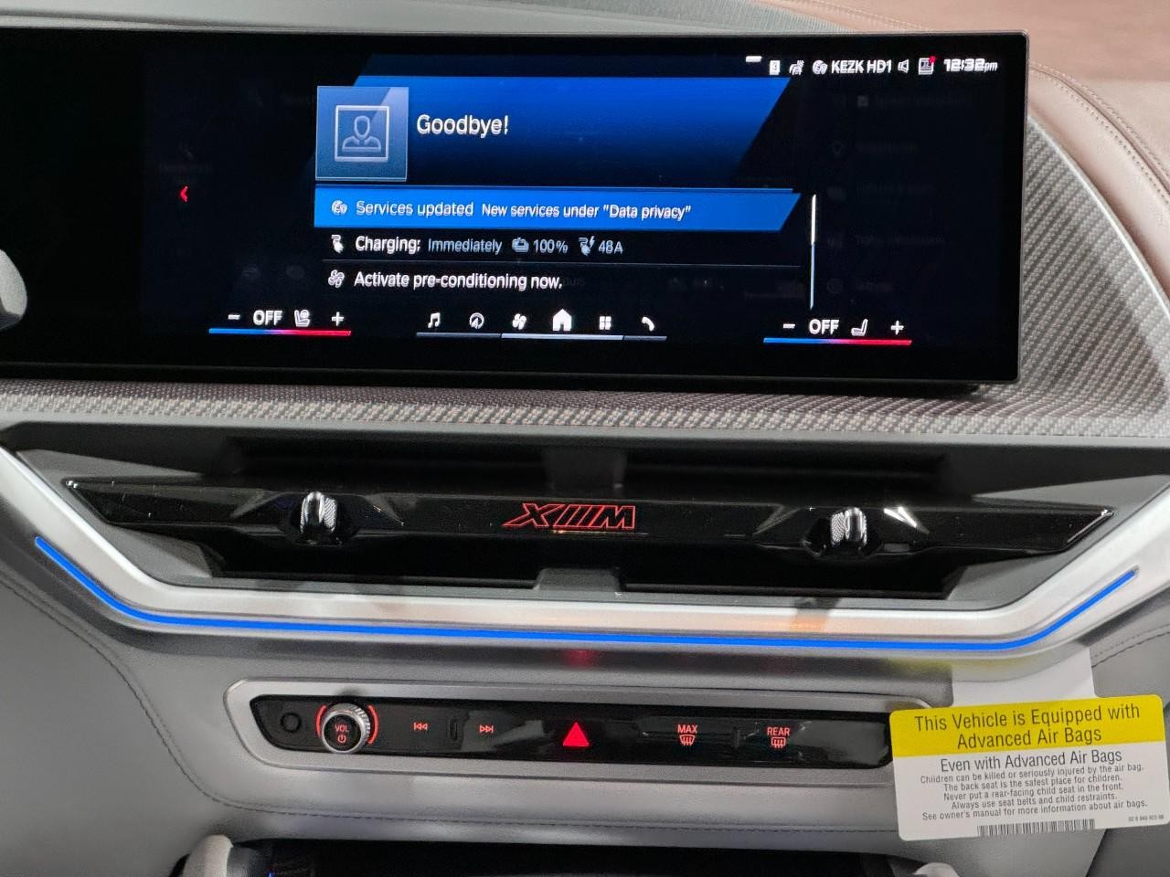 BMW XM Vehicle Full-screen Gallery Image 14