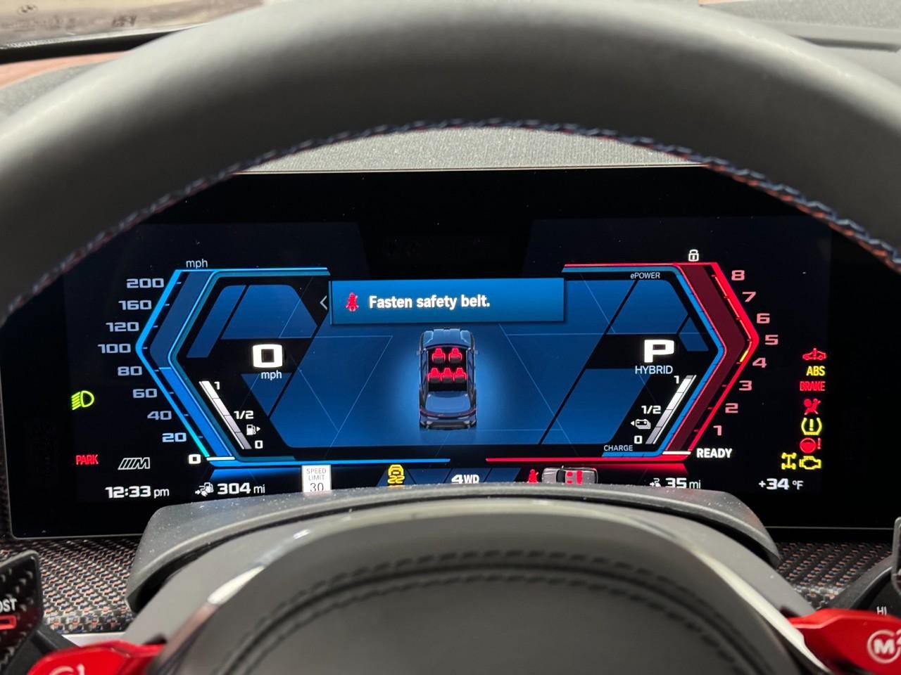 BMW XM Vehicle Full-screen Gallery Image 34